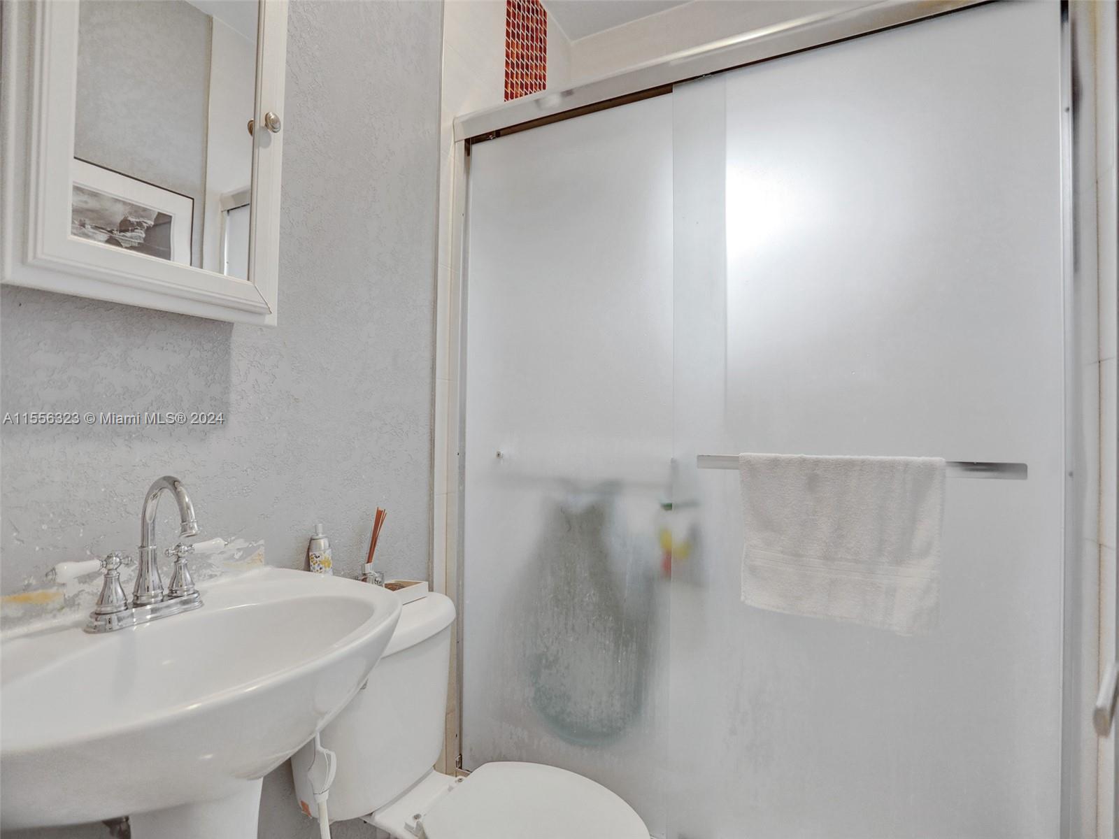 THE TROPICS AMD - Residential