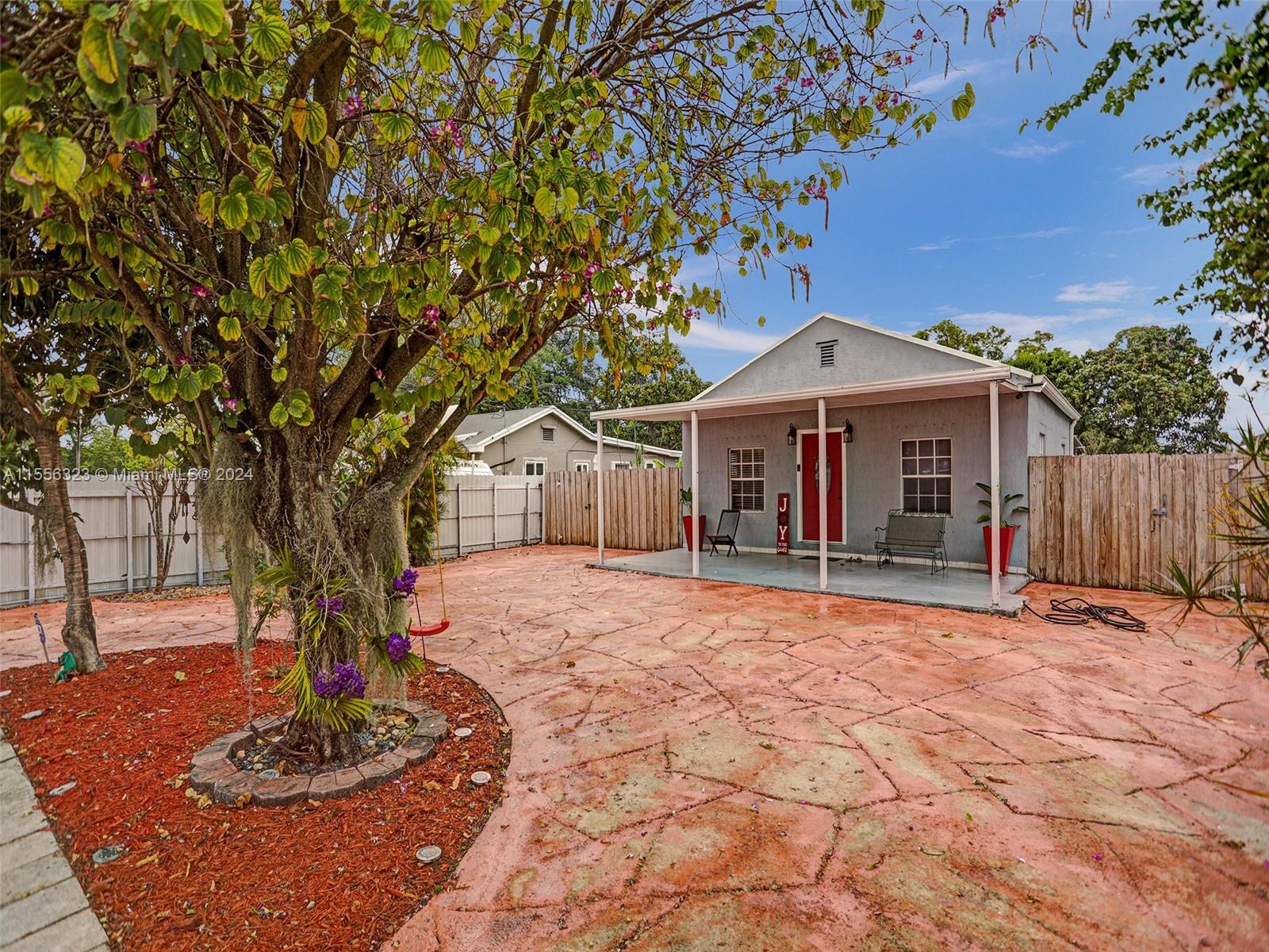 THE TROPICS AMD - Residential