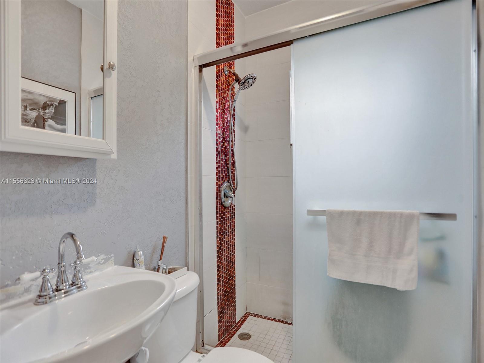 THE TROPICS AMD - Residential