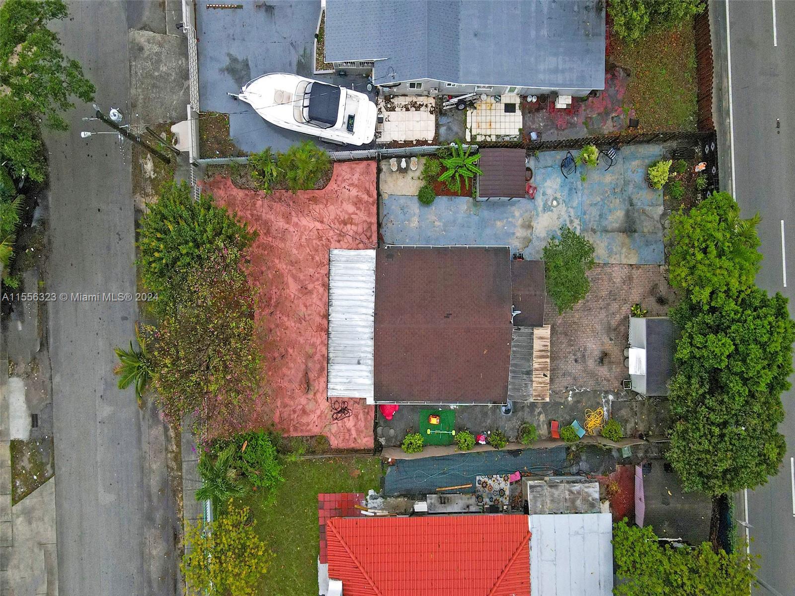 THE TROPICS AMD - Residential