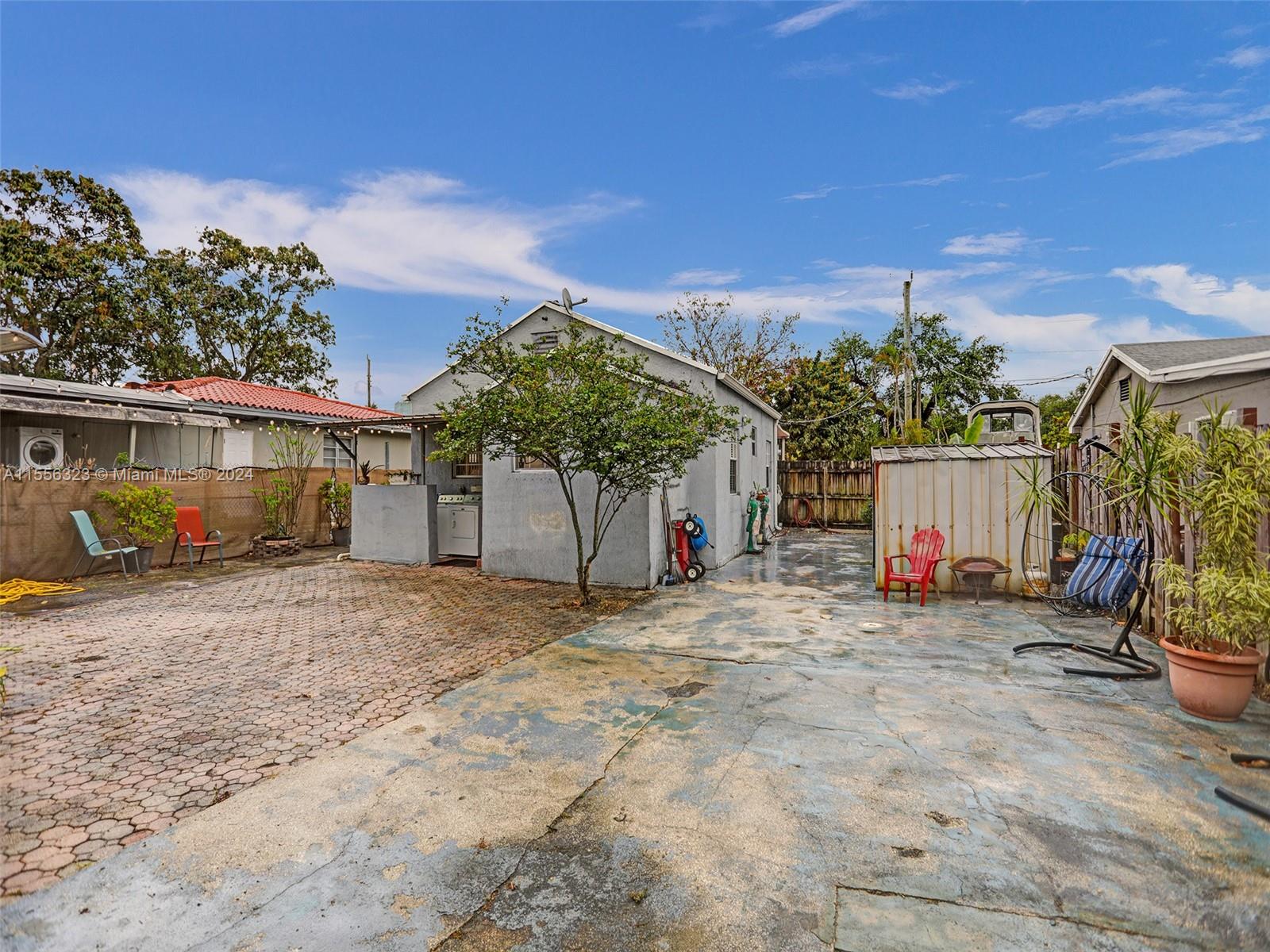 THE TROPICS AMD - Residential