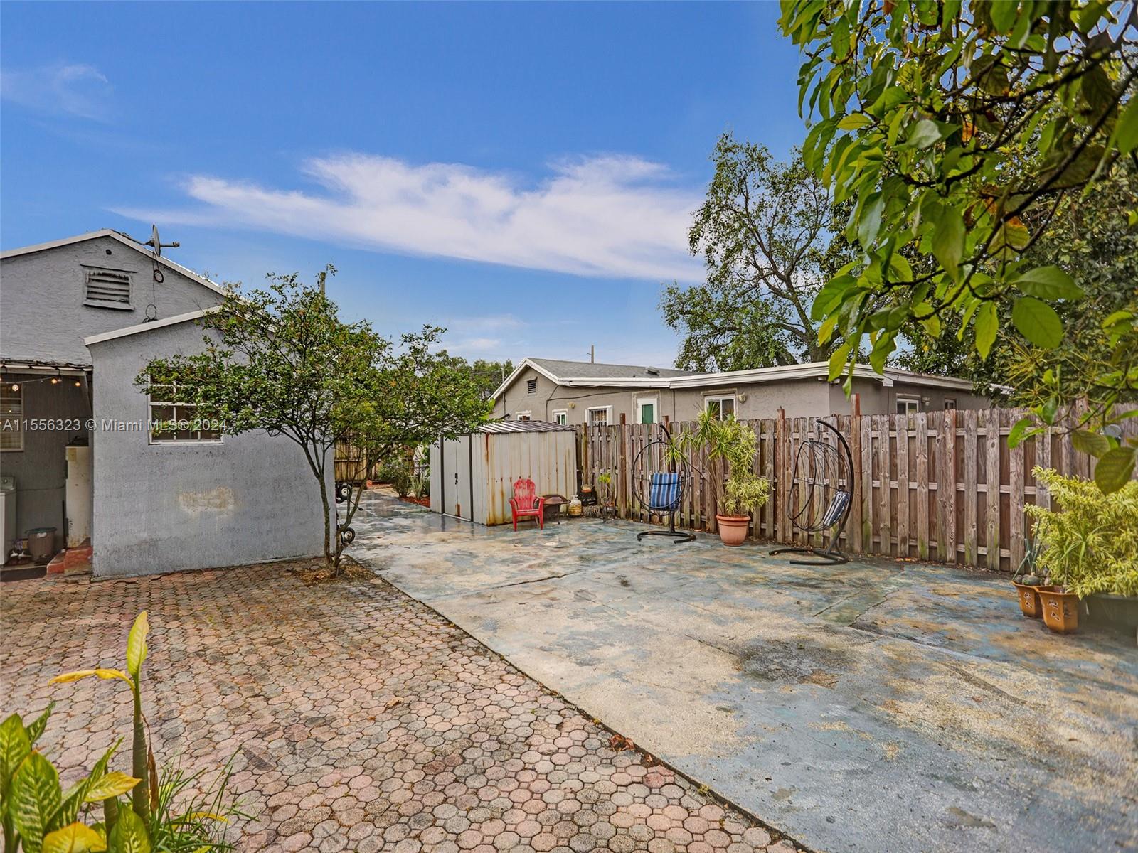 THE TROPICS AMD - Residential