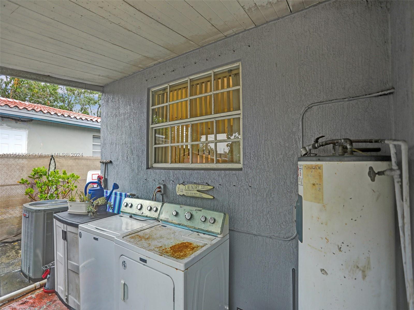 THE TROPICS AMD - Residential