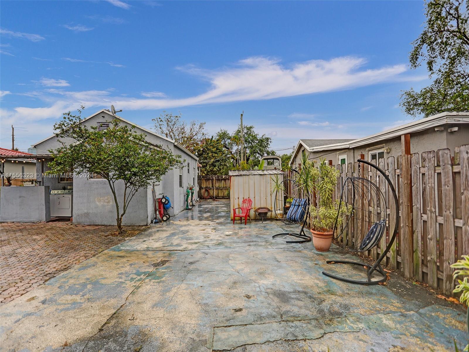 THE TROPICS AMD - Residential