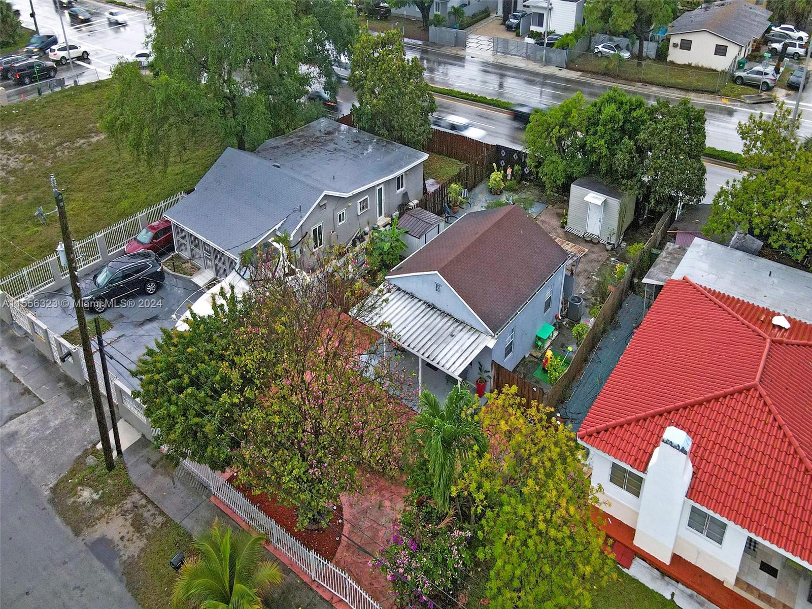 THE TROPICS AMD - Residential