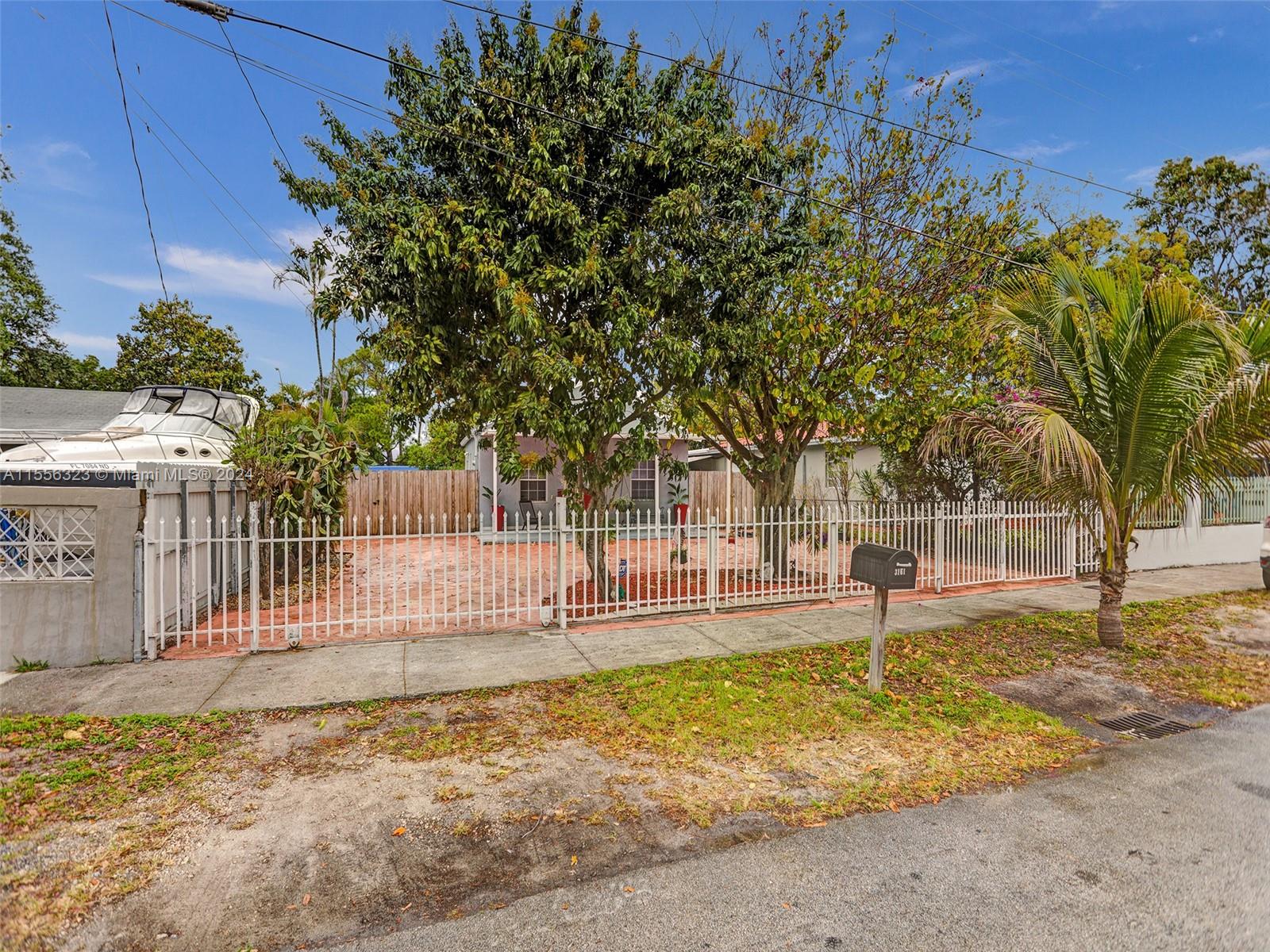 THE TROPICS AMD - Residential