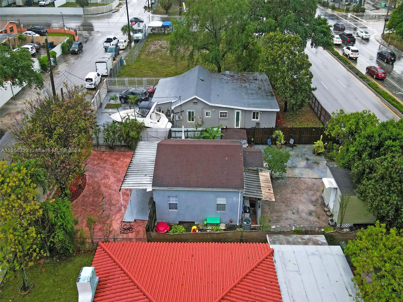 THE TROPICS AMD - Residential