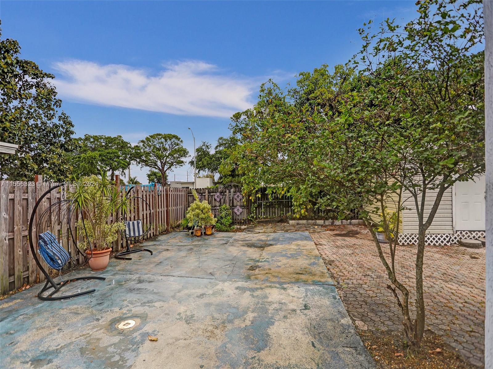 THE TROPICS AMD - Residential