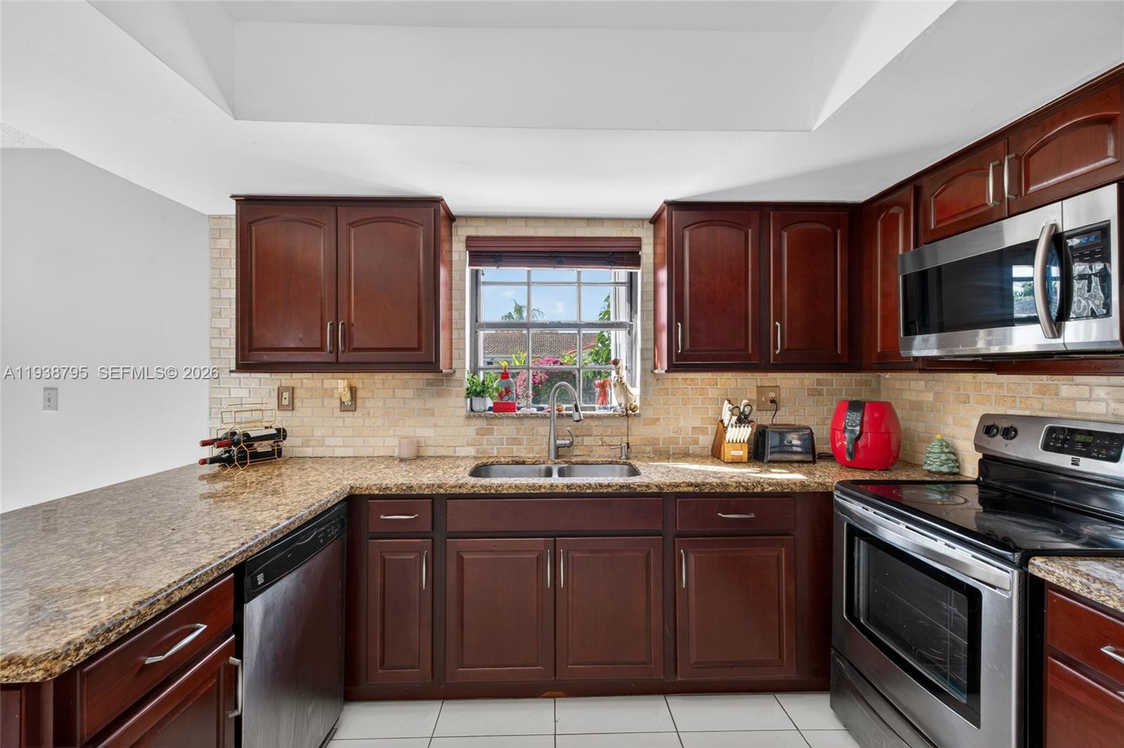 ALBA GARDENS SEC 6 - Residential