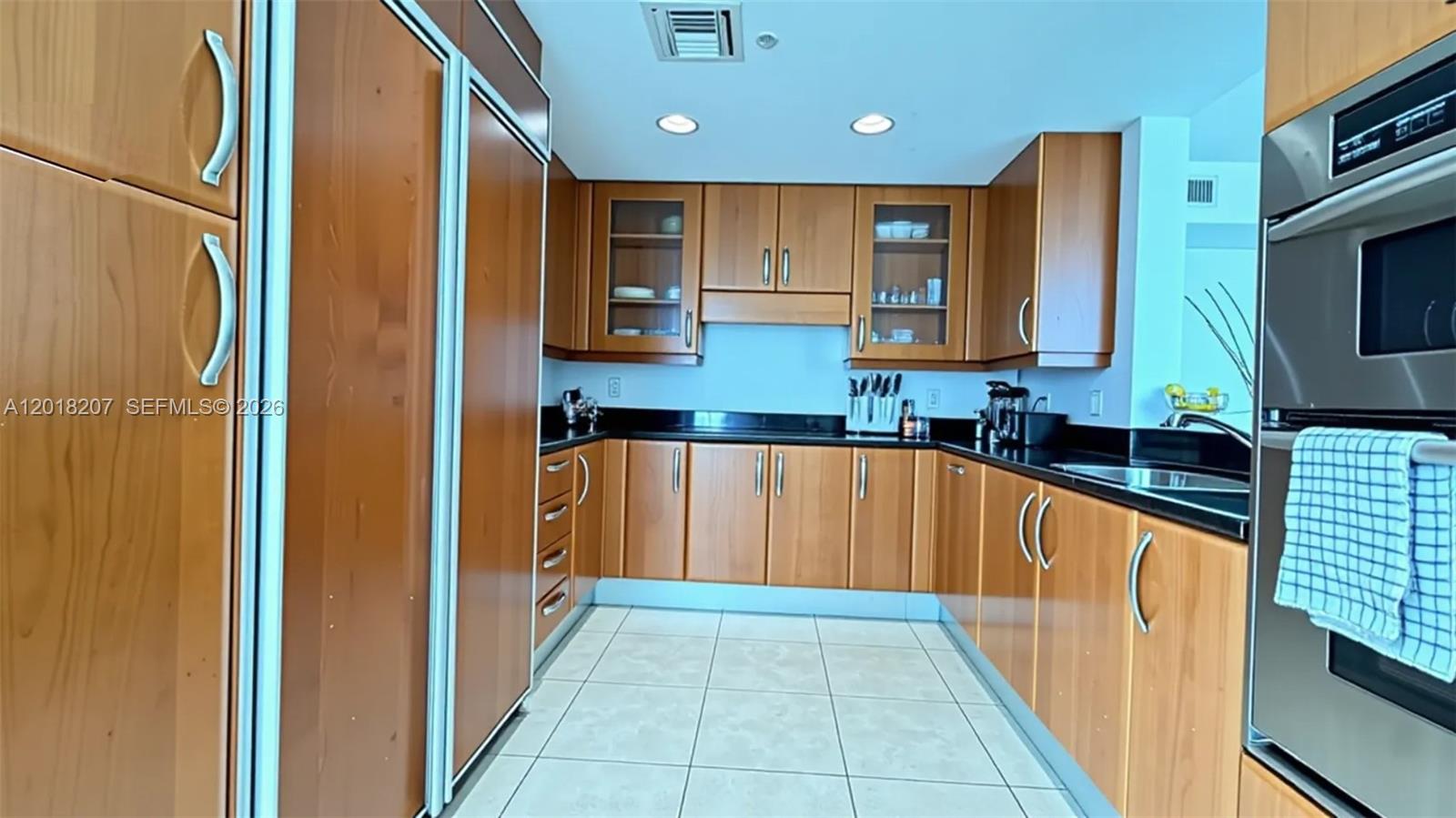 THE PARC AT TURNBERRY ISL - Residential Lease