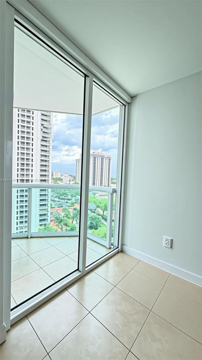 THE PARC AT TURNBERRY ISL - Residential Lease