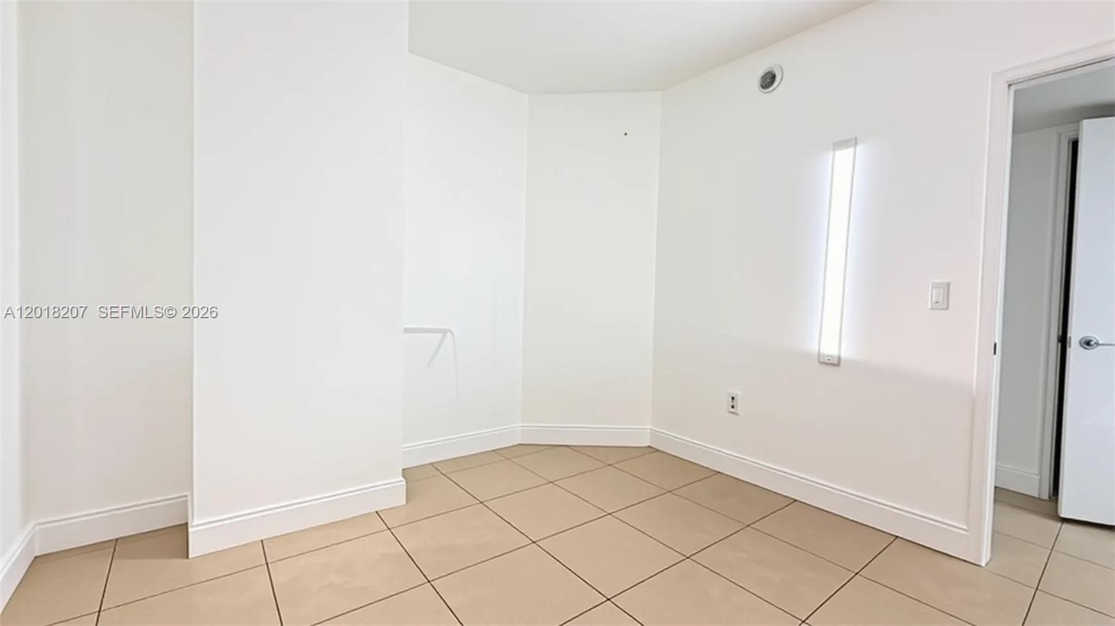 THE PARC AT TURNBERRY ISL - Residential Lease