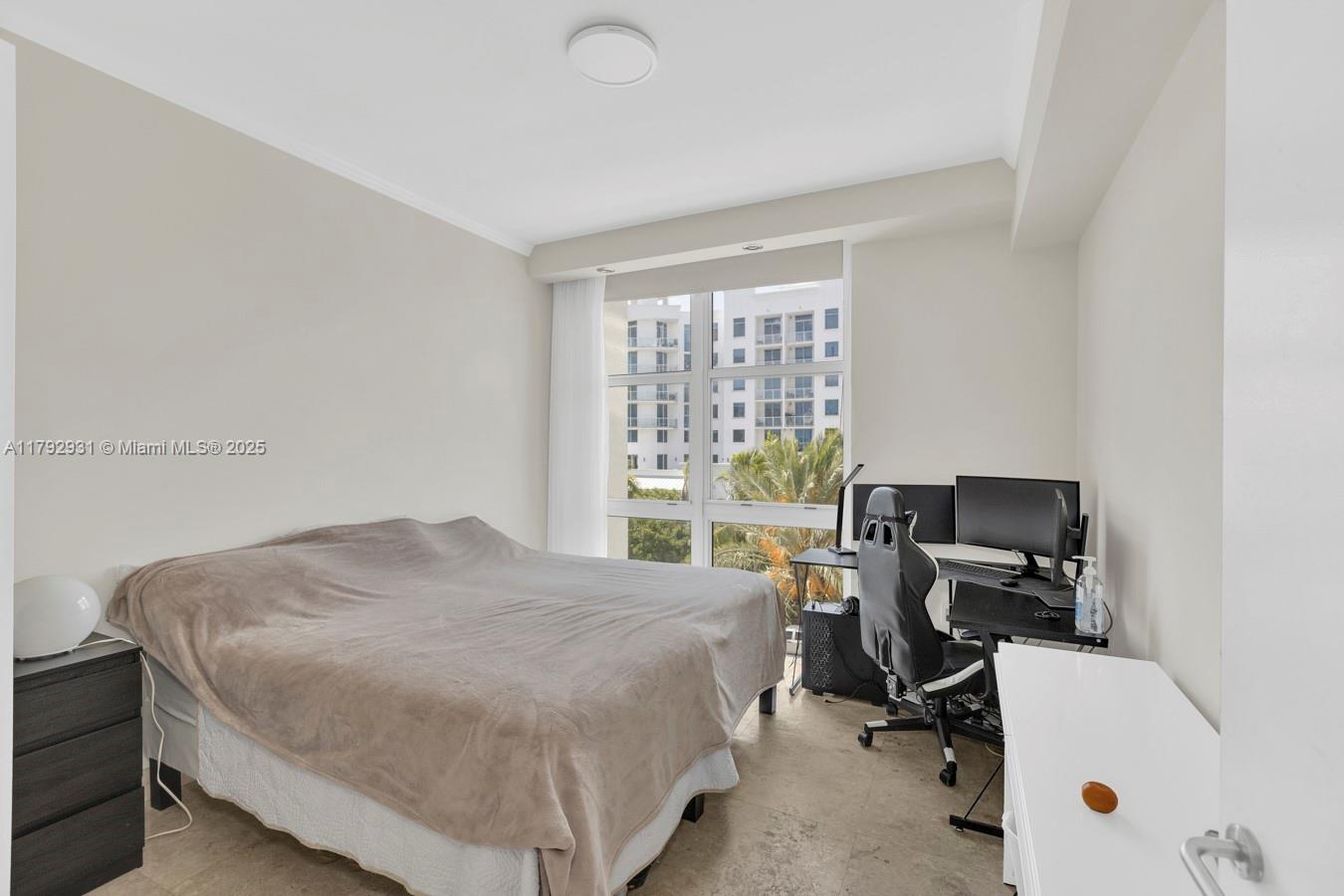 THE ATRIUM AT AVENTURA - Residential