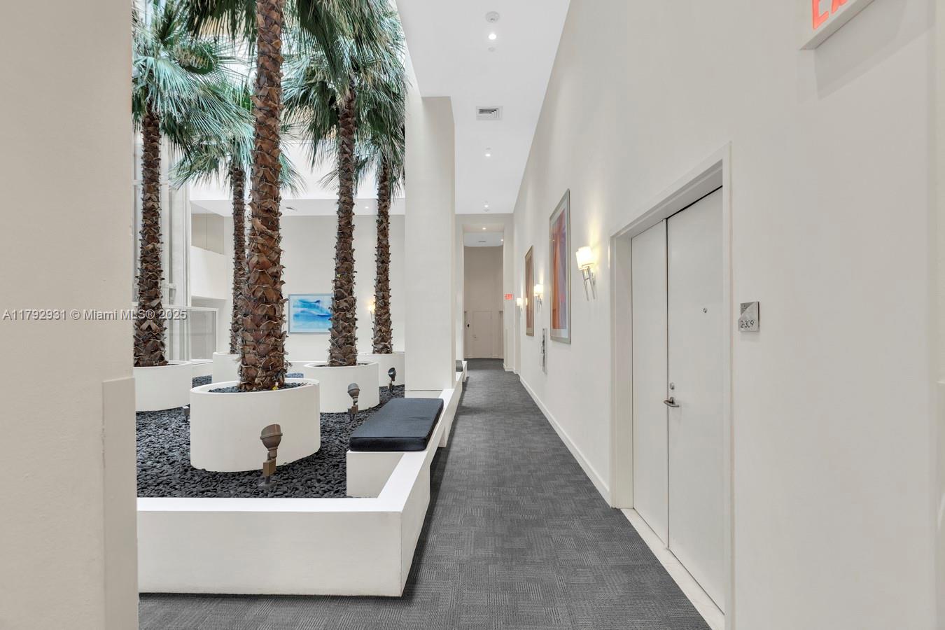 THE ATRIUM AT AVENTURA - Residential