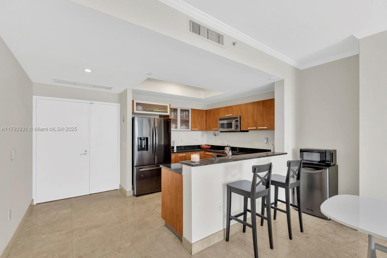 THE ATRIUM AT AVENTURA - Residential