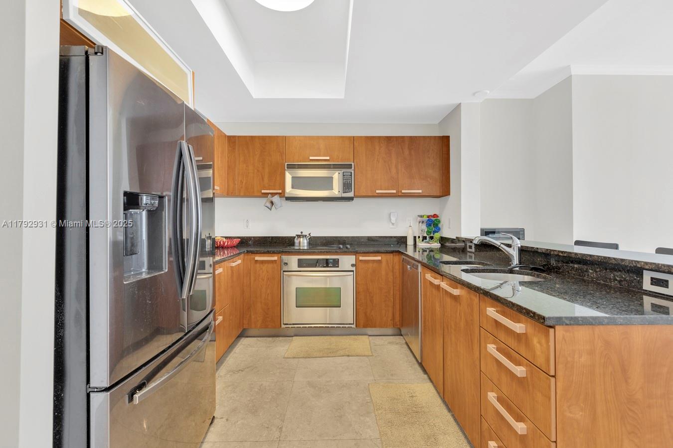 THE ATRIUM AT AVENTURA - Residential