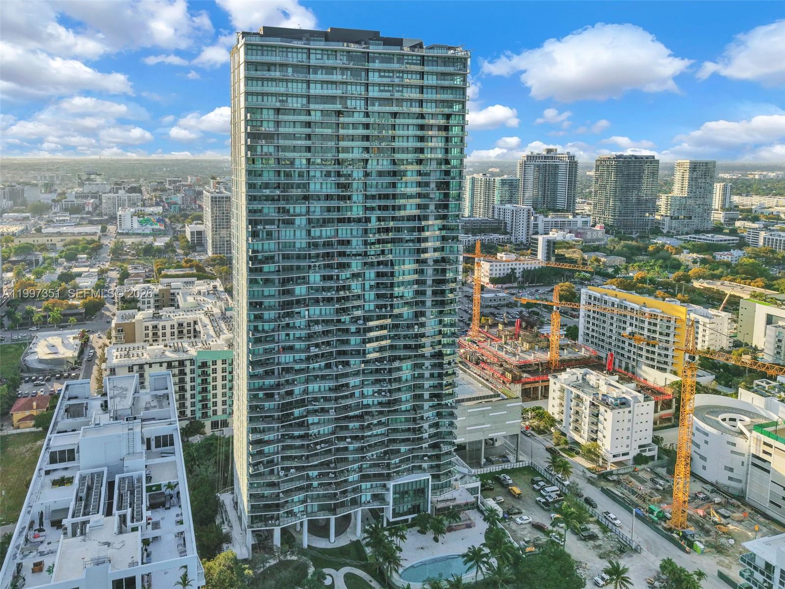 ICON BAY CONDO - Residential Lease