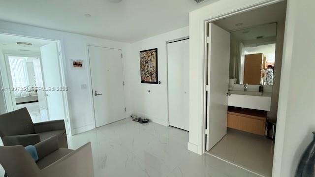 ICON BAY CONDO - Residential Lease