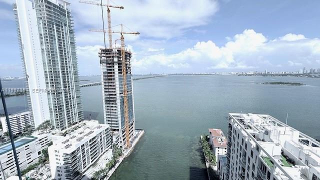 ICON BAY CONDO - Residential Lease