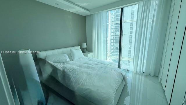 ICON BAY CONDO - Residential Lease