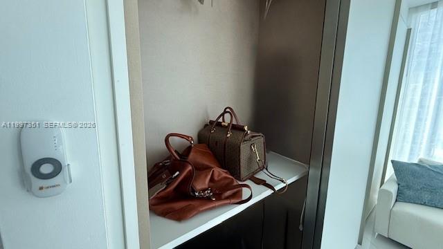 ICON BAY CONDO - Residential Lease