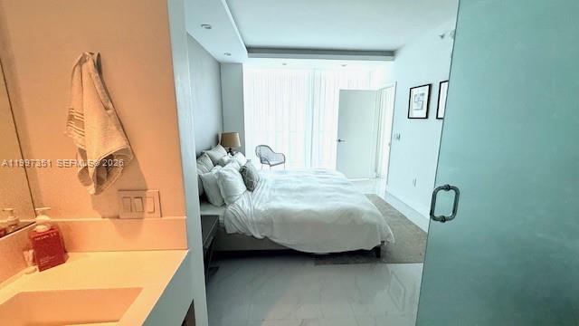 ICON BAY CONDO - Residential Lease