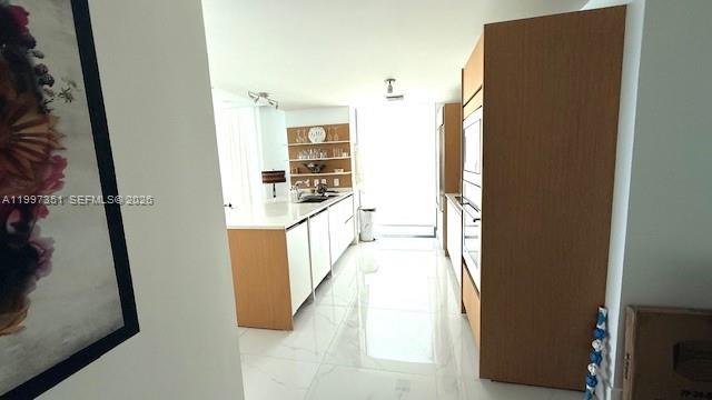 ICON BAY CONDO - Residential Lease