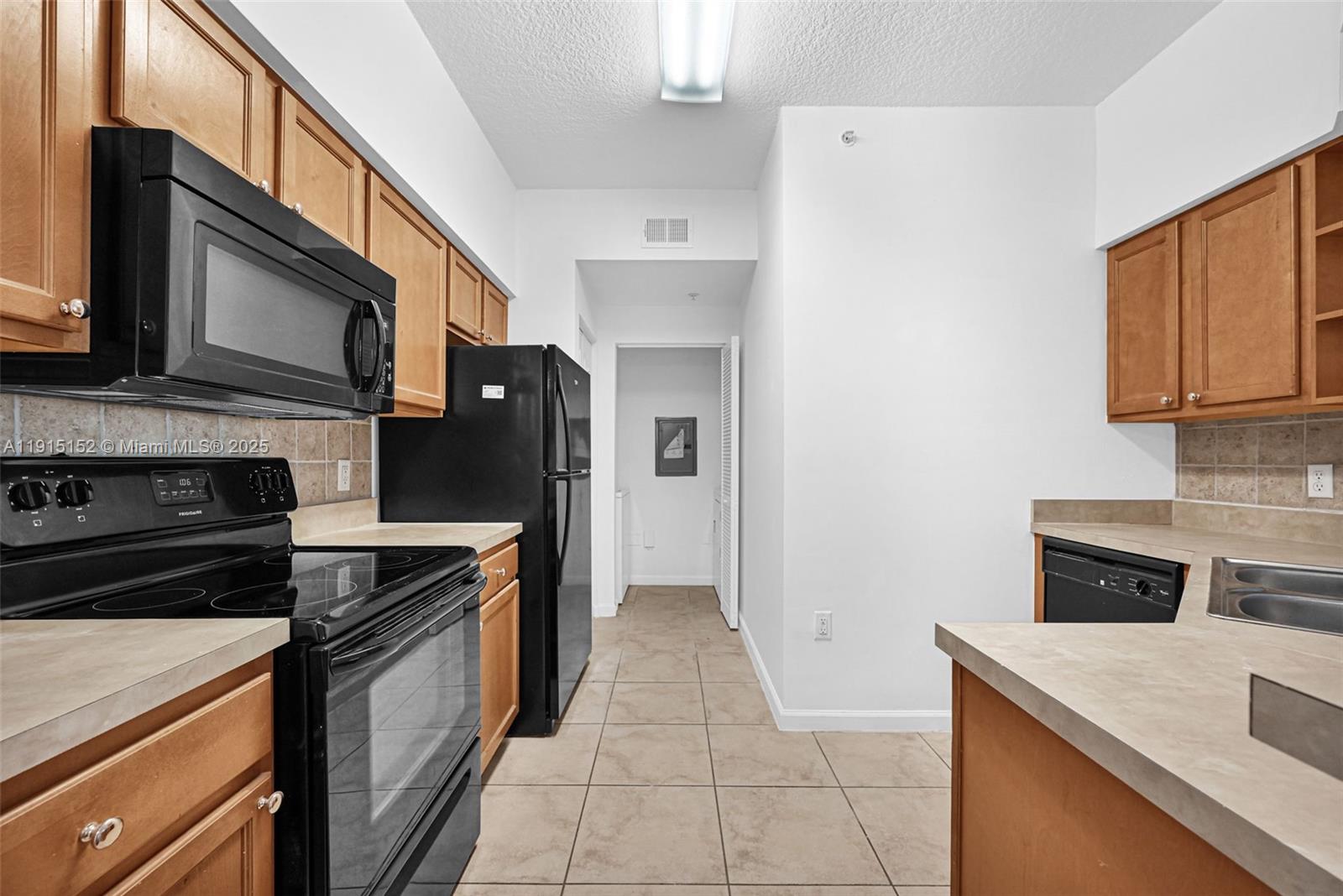 FIORE AT THE GARDENS COND - Residential