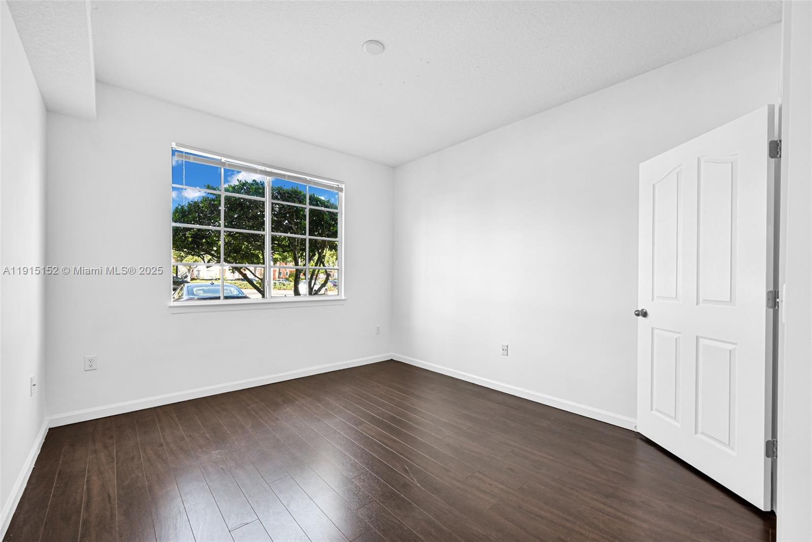 FIORE AT THE GARDENS COND - Residential