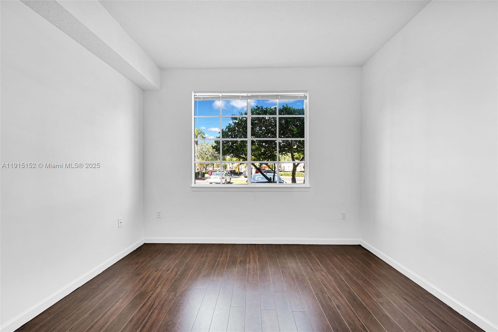 FIORE AT THE GARDENS COND - Residential