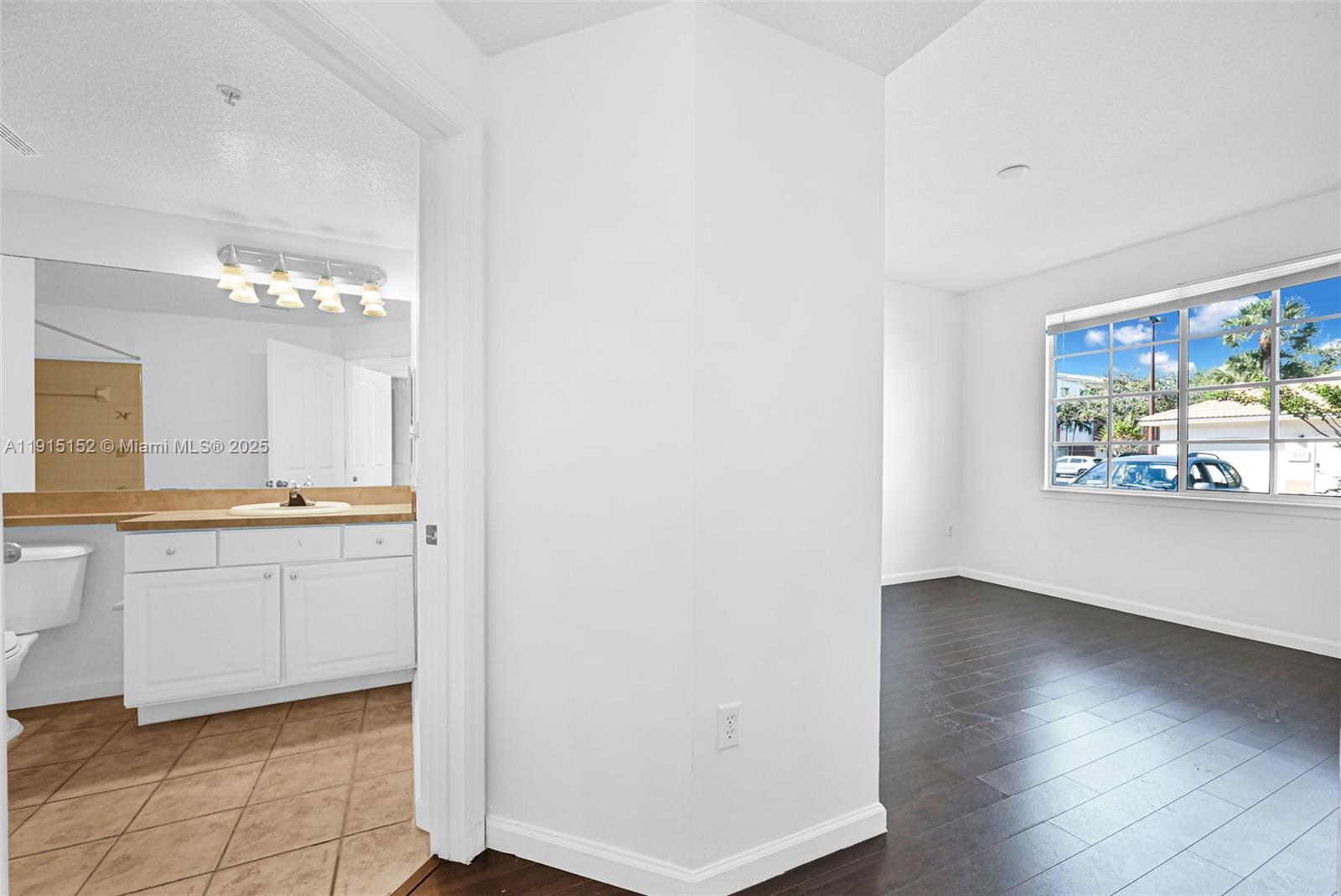 FIORE AT THE GARDENS COND - Residential