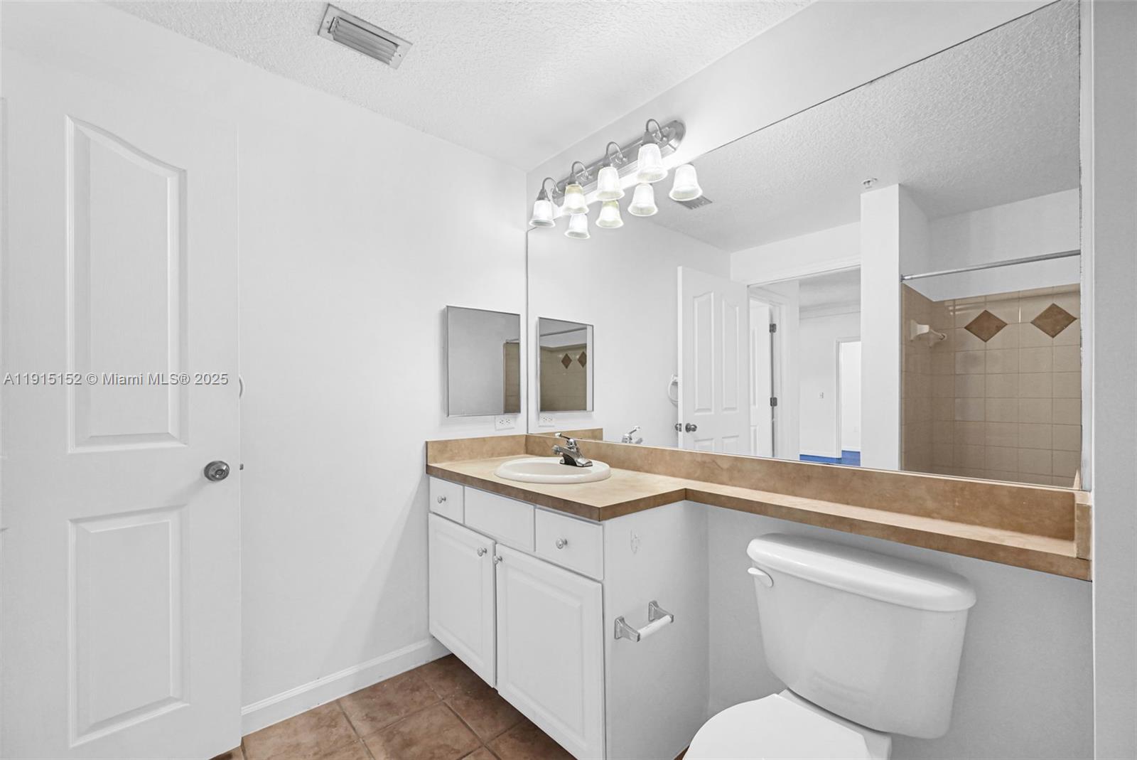 FIORE AT THE GARDENS COND - Residential