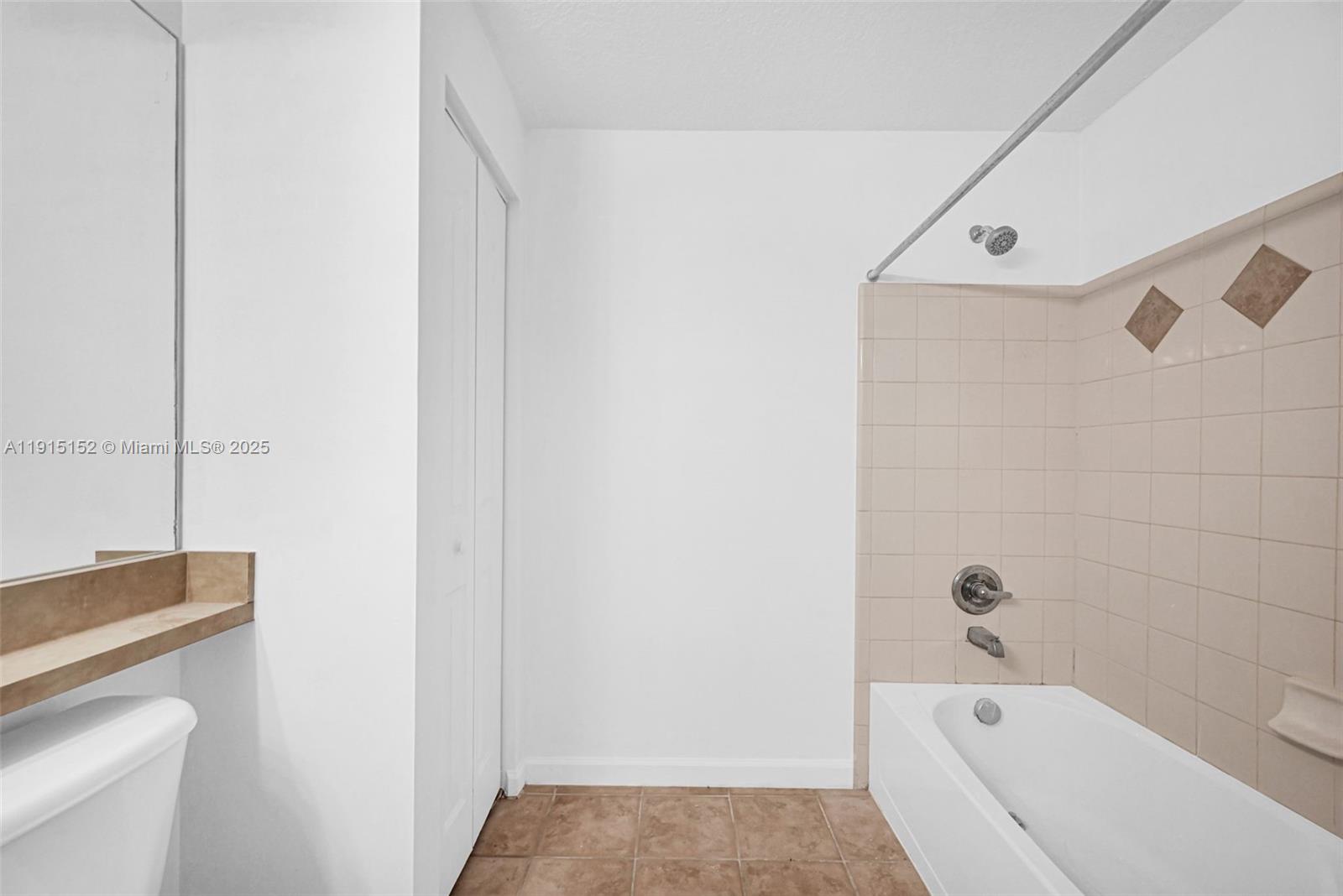 FIORE AT THE GARDENS COND - Residential