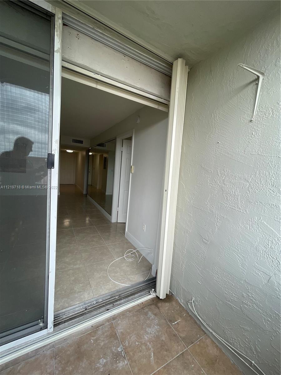 SAMARI LAKE EAST CONDO - Residential Lease