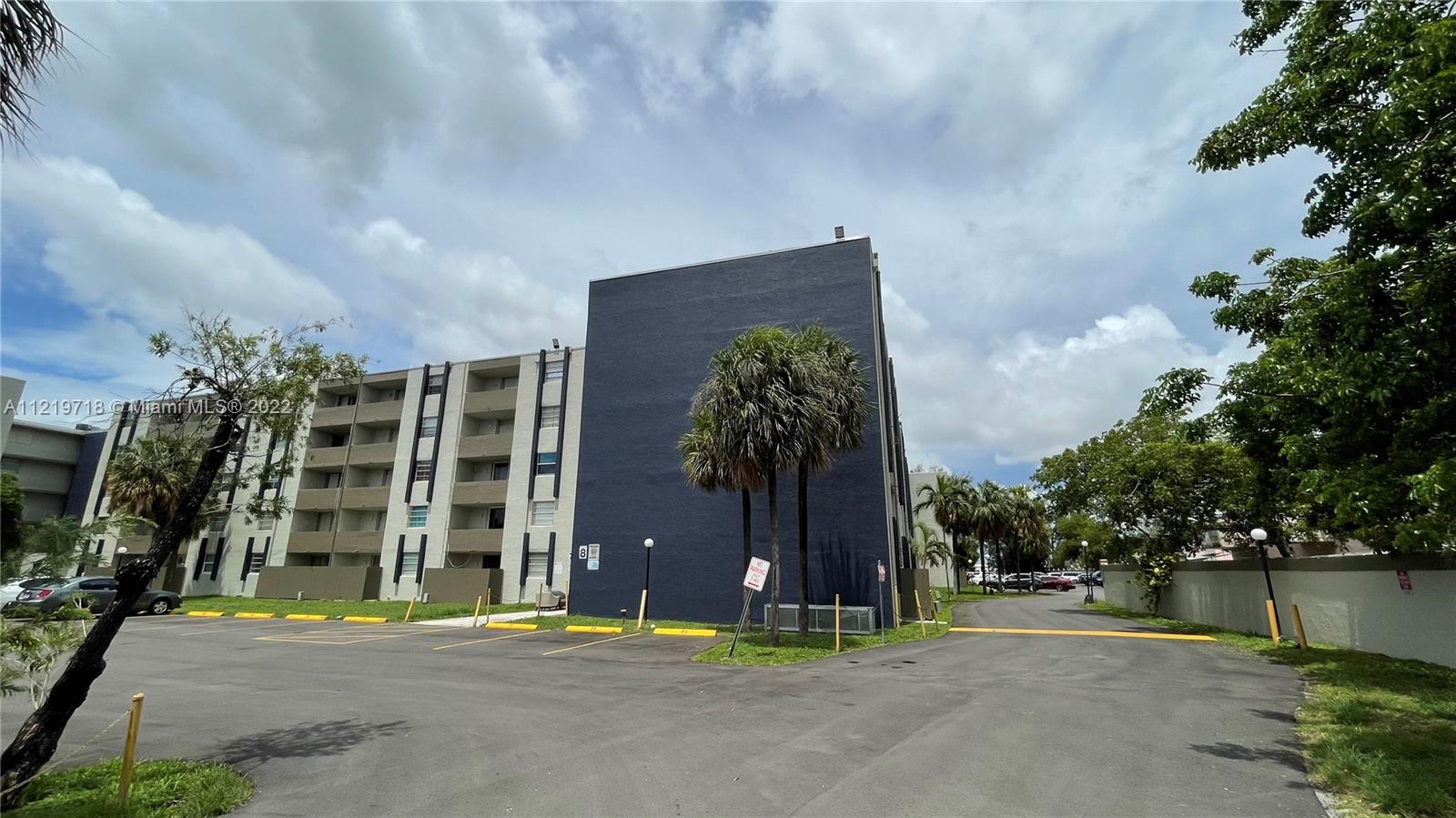 SAMARI LAKE EAST CONDO - Residential Lease