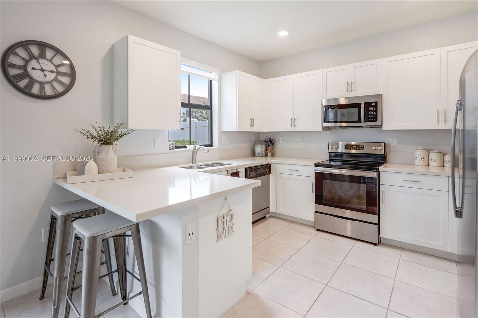 AQUABELLA NORTH REPLAT - Residential