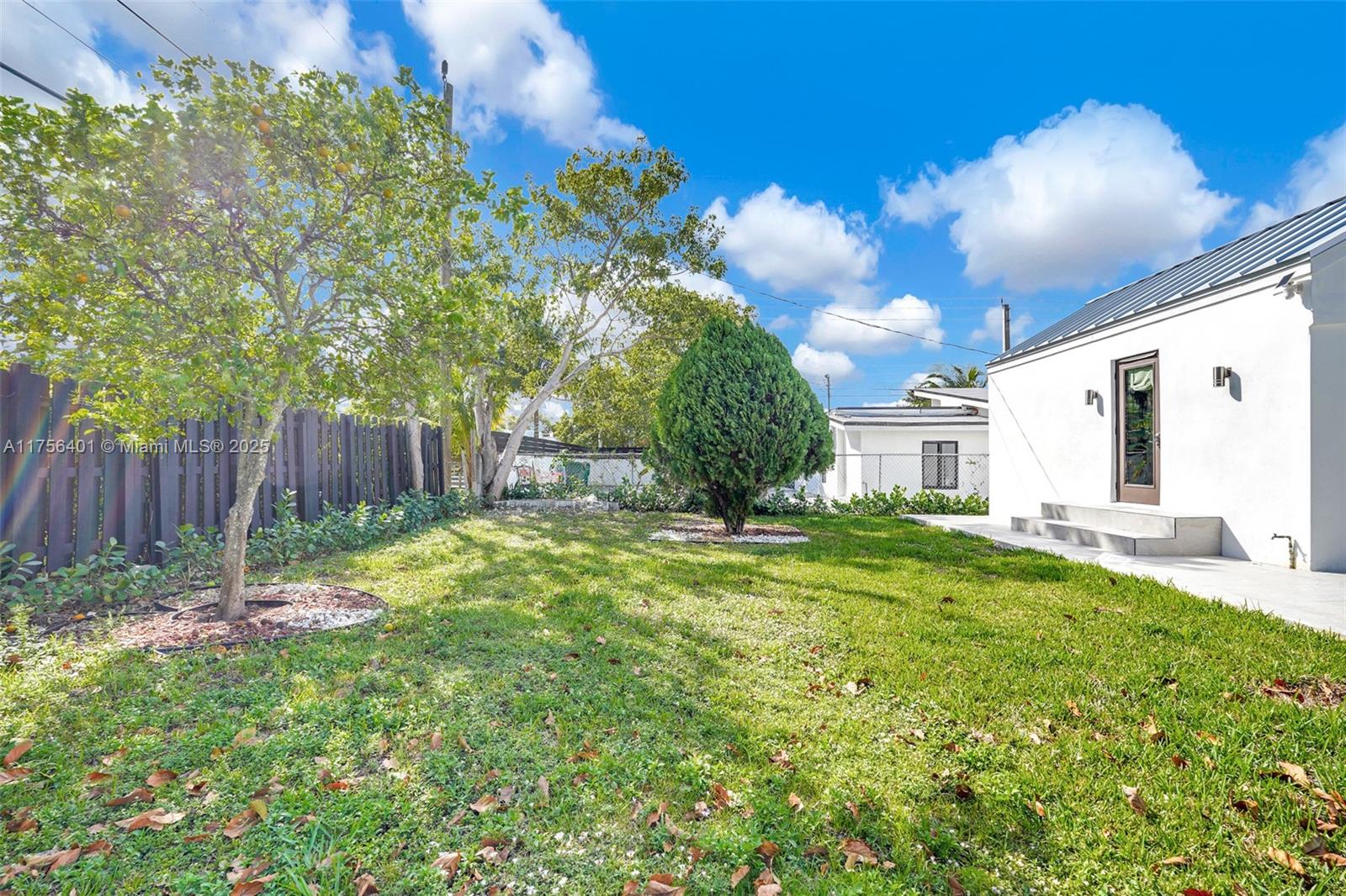 SHADOWLAWN EXTENSION SUB - Residential