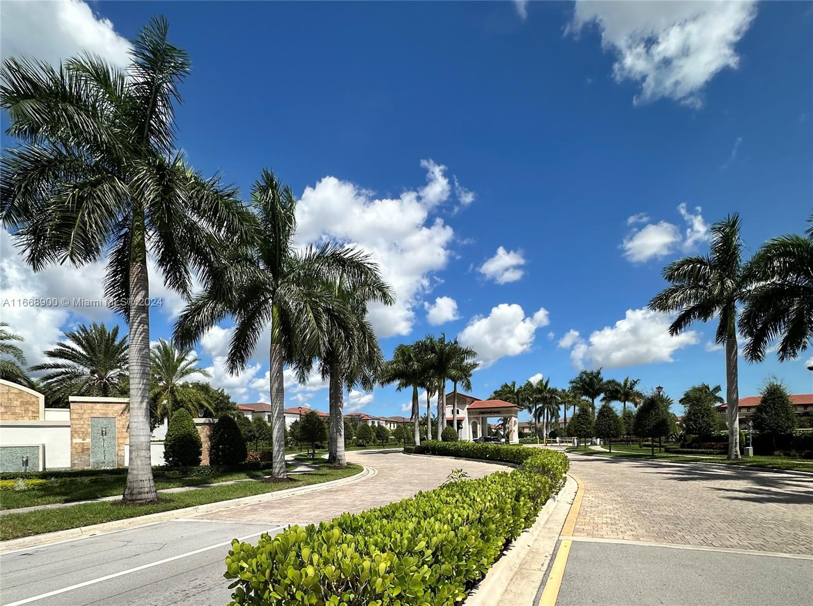 AQUABELLA NORTH - Residential