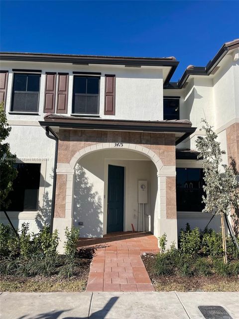 3415 W 112th Ter Hialeah FL 33018