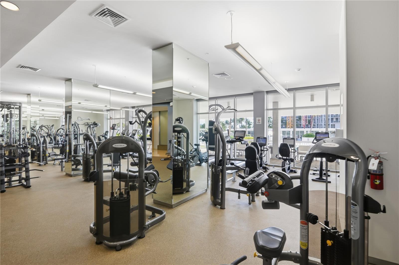 HARBOUR HOUSE - Residential