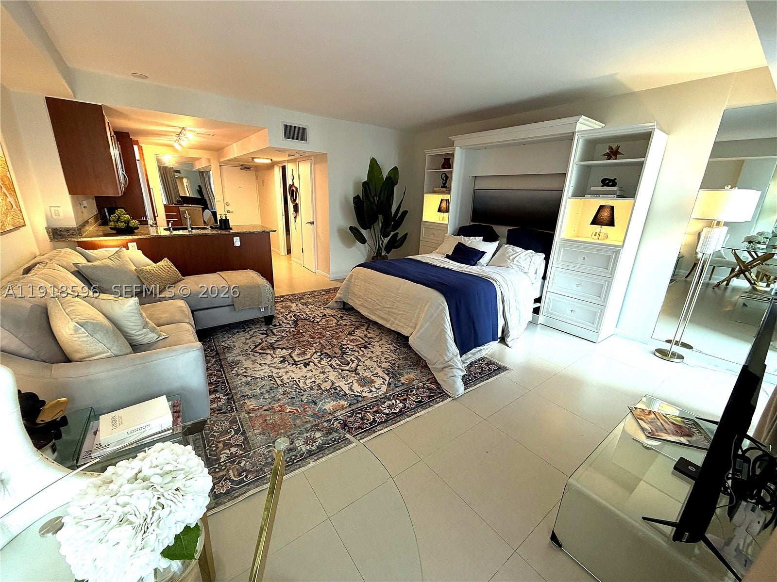 10275 Collins Avenue 1101