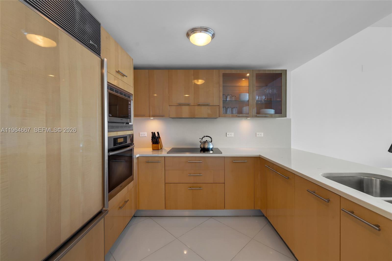 CENTRAL CARILLON BEACH CO - Residential Lease