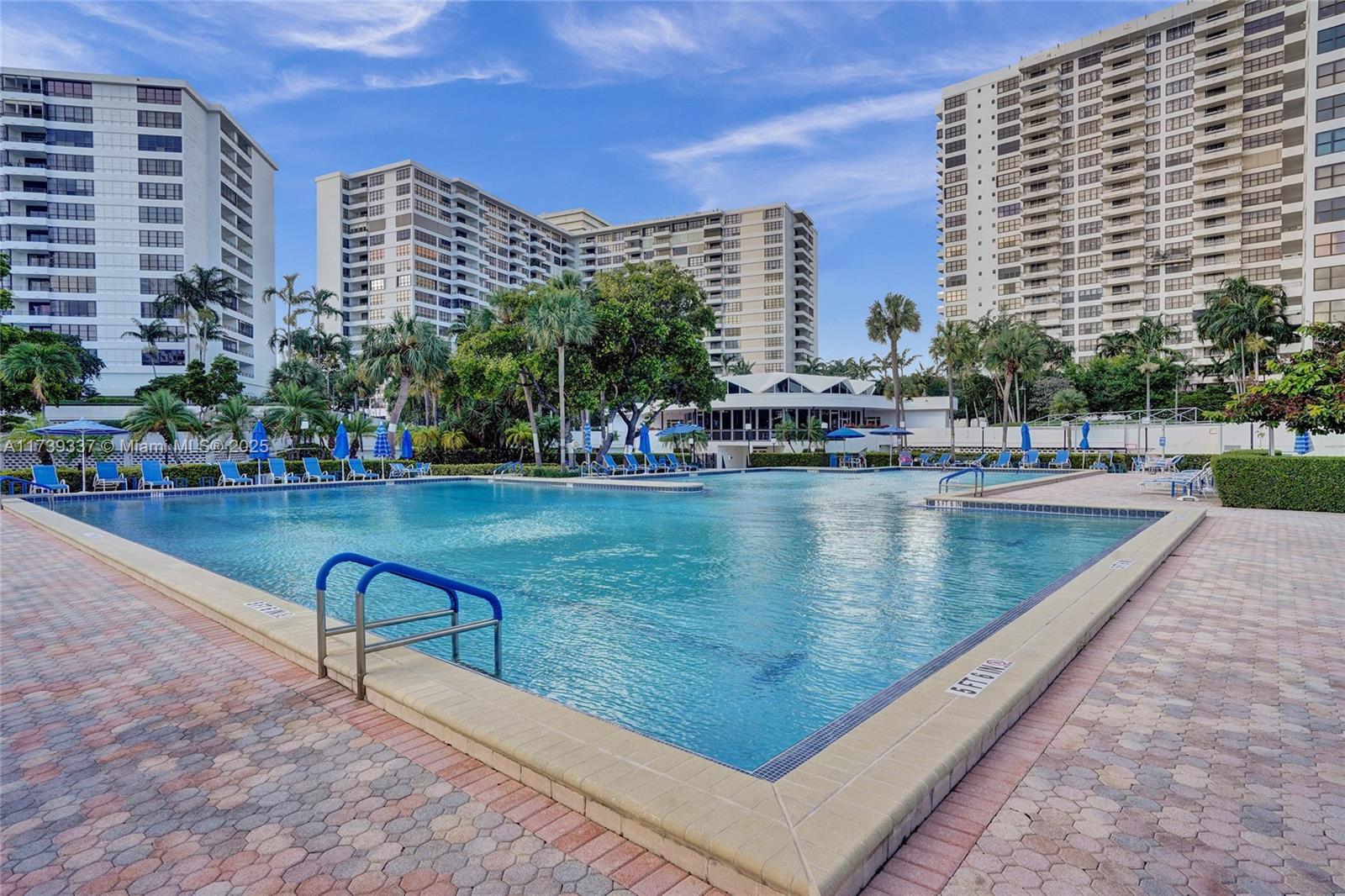 OLYMPUS CONDO PHASE - Residential