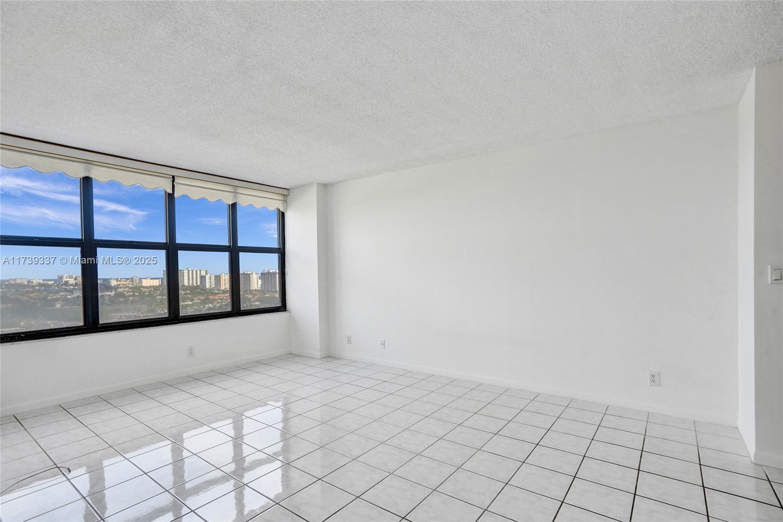OLYMPUS CONDO PHASE - Residential
