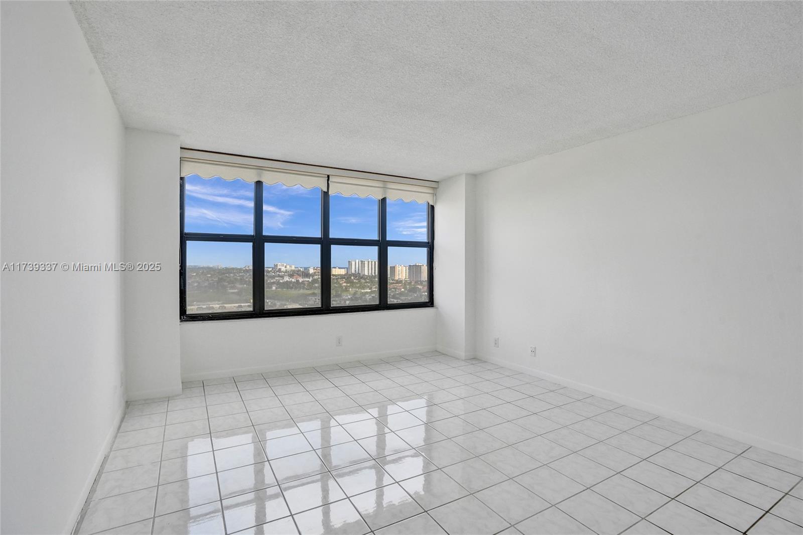 OLYMPUS CONDO PHASE - Residential