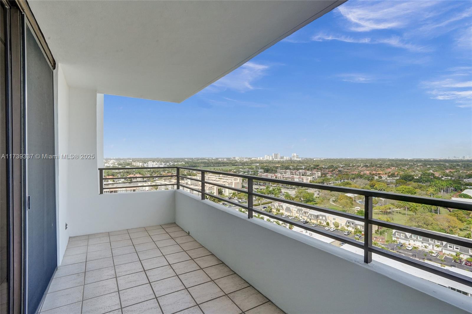 OLYMPUS CONDO PHASE - Residential