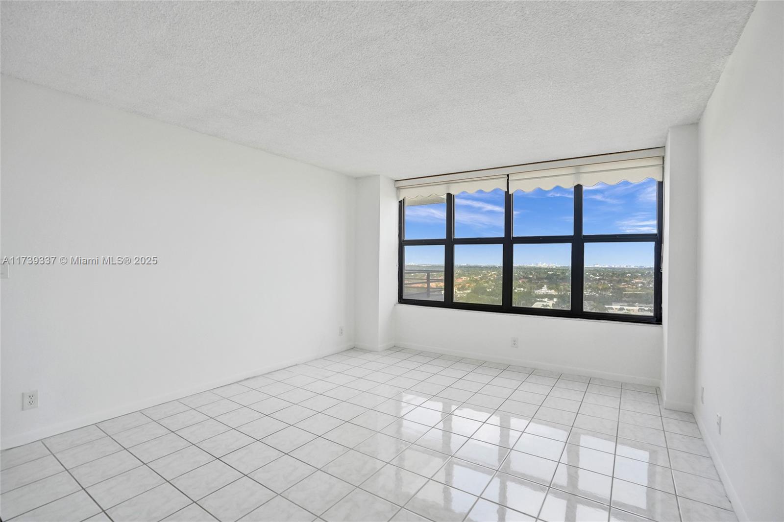 OLYMPUS CONDO PHASE - Residential