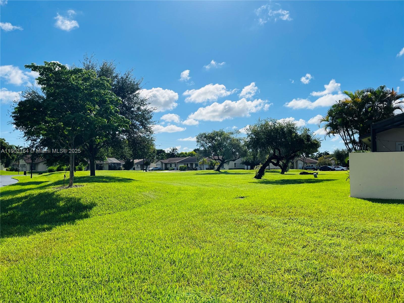 WOODSTOCK VILLAS - Residential Lease