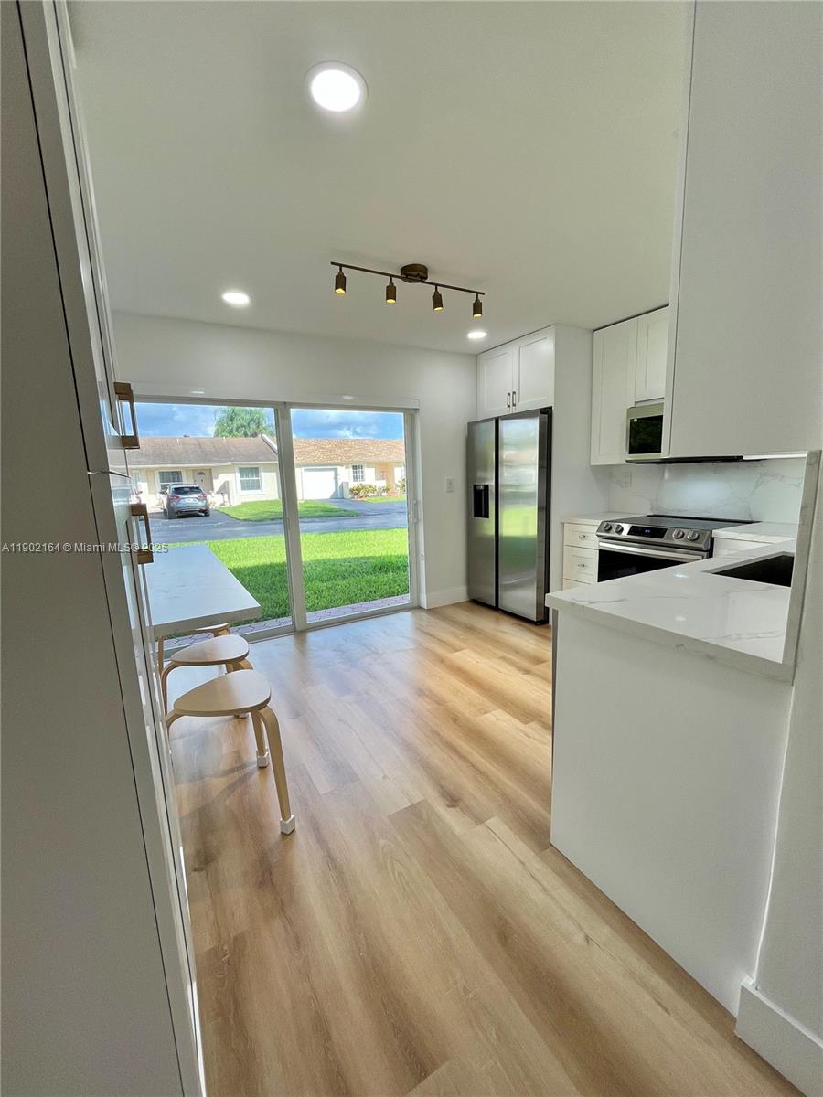 WOODSTOCK VILLAS - Residential Lease