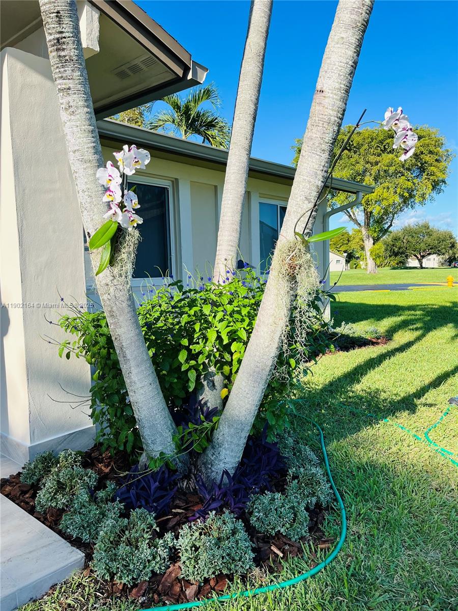 WOODSTOCK VILLAS - Residential Lease